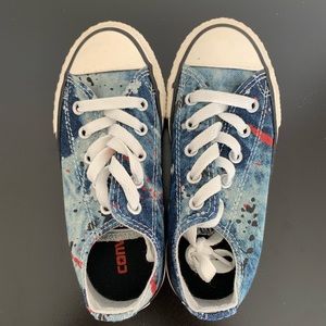 All star converse denim shoes
